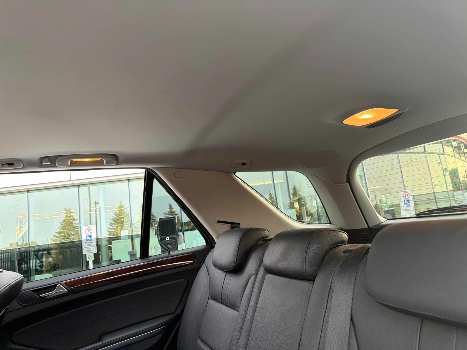 Mercedes-Benz ML 550, снимка 16 - Автомобили и джипове - 55892426