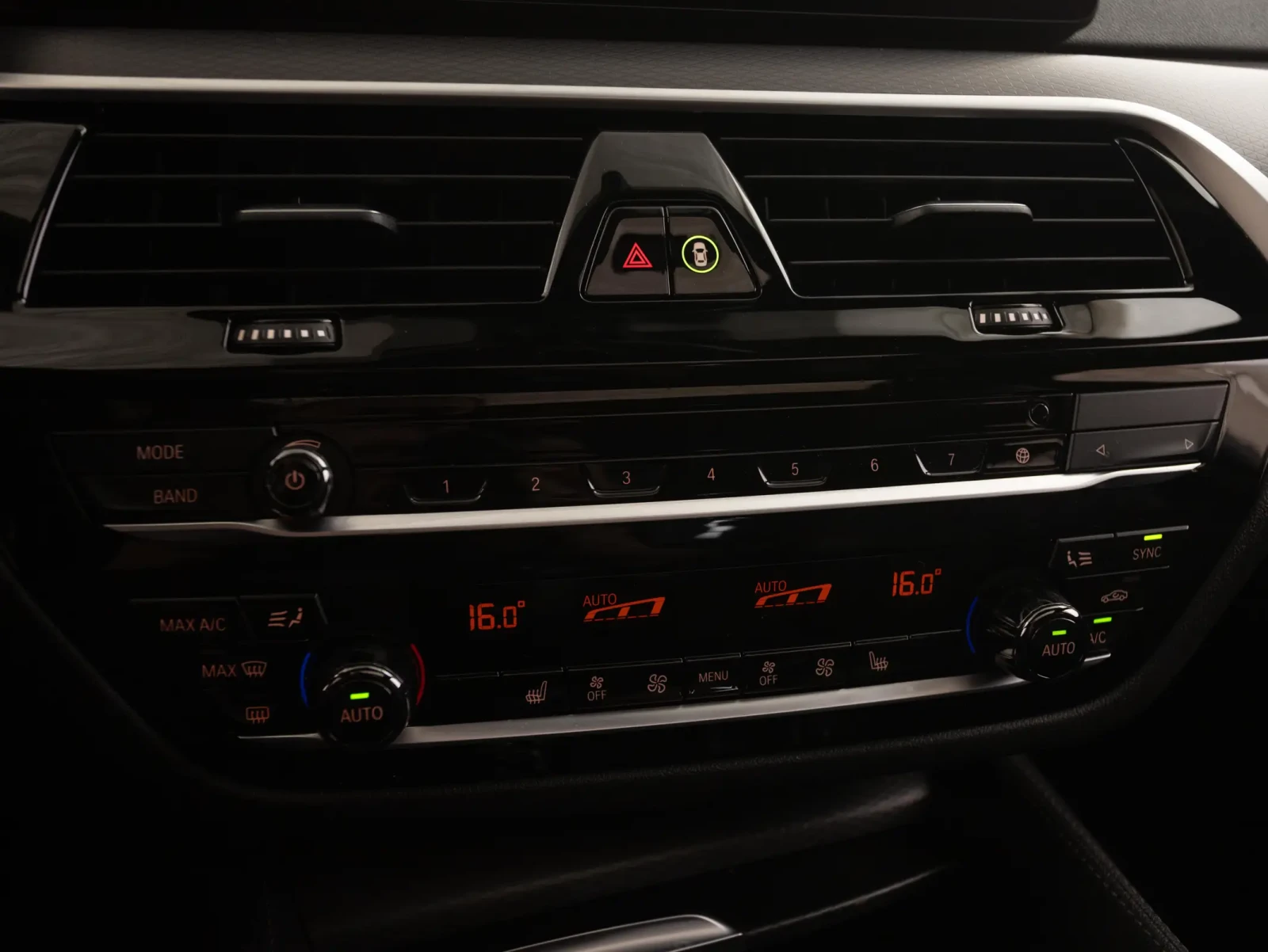 BMW 550 CLEAN CARFAX | H&K| Adaptive Led| 360 | Mobile.bg � ����������� 14