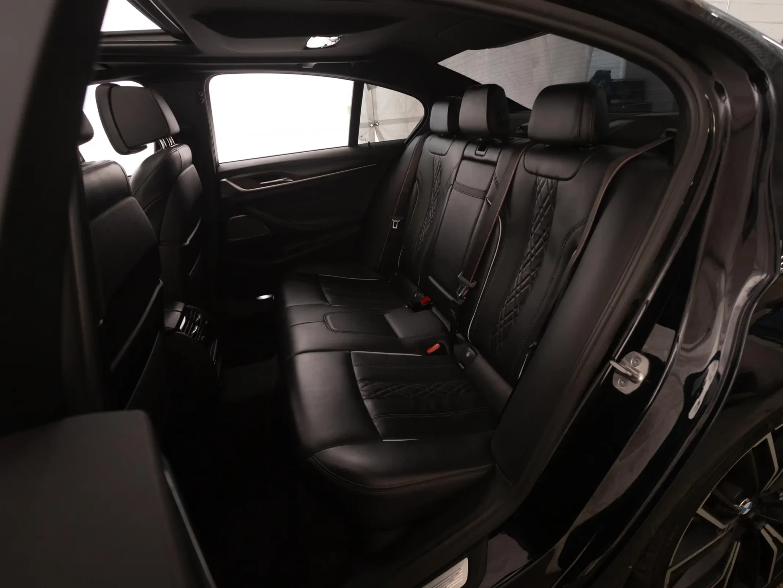 BMW 550 CLEAN CARFAX | H&K| Adaptive Led| 360 | Mobile.bg � ����������� 9