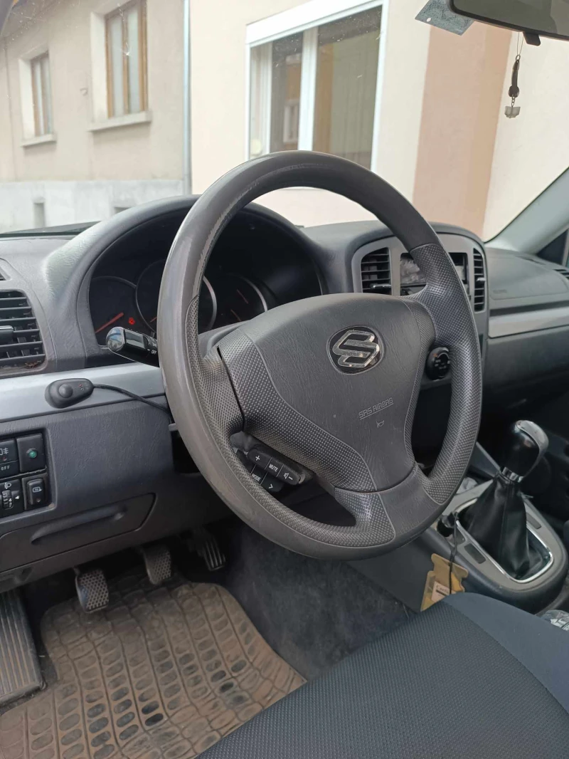 Suzuki Grand vitara, снимка 8 - Автомобили и джипове - 47231050