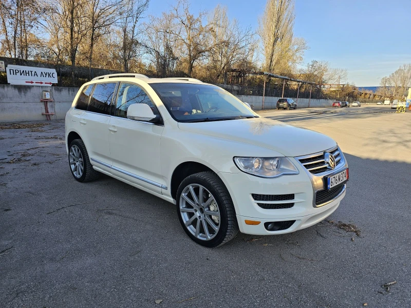 VW Touareg, снимка 1 - Автомобили и джипове - 48130418