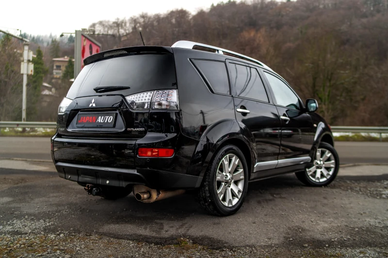 Mitsubishi Outlander 2.4i FULL! АВТОМОБИЛЪТ СЕ ПРОДАВА С ГАРАНЦИЯ, снимка 4 - Автомобили и джипове - 48282547