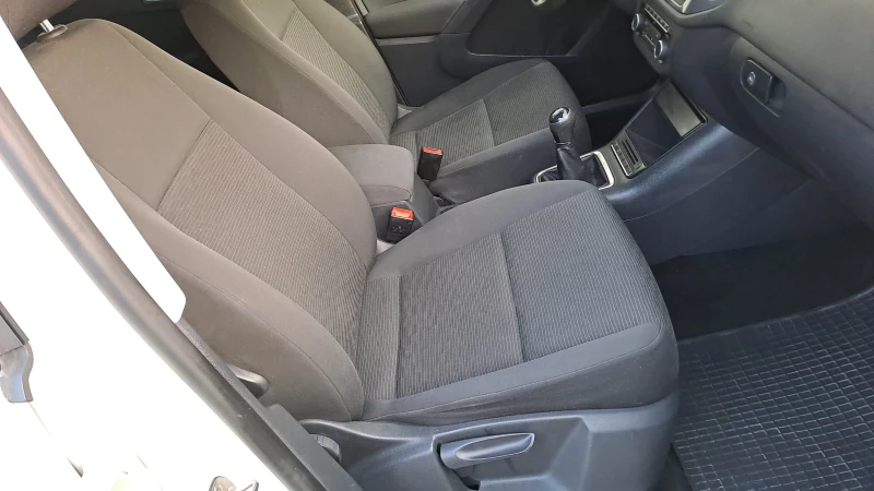 VW Tiguan FACELIFT 2.0TDI 4X4 202.000км, снимка 10 - Автомобили и джипове - 50649924