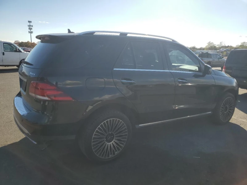 Mercedes-Benz GLE 350 4MATIC Harman/Kardon* Keyless* м.точка* подгрев* , снимка 4 - Автомобили и джипове - 52572540