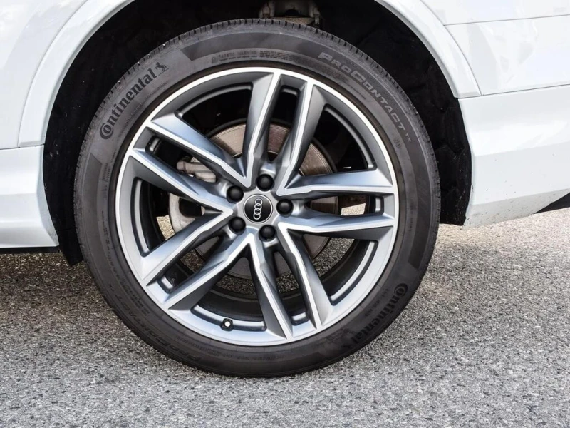 Audi Q7 * PROGRESSIVE* CARFAX * БЕЗ ПЪРВОНАЧАЛНА ВНОСКА, снимка 9 - Автомобили и джипове - 52905880