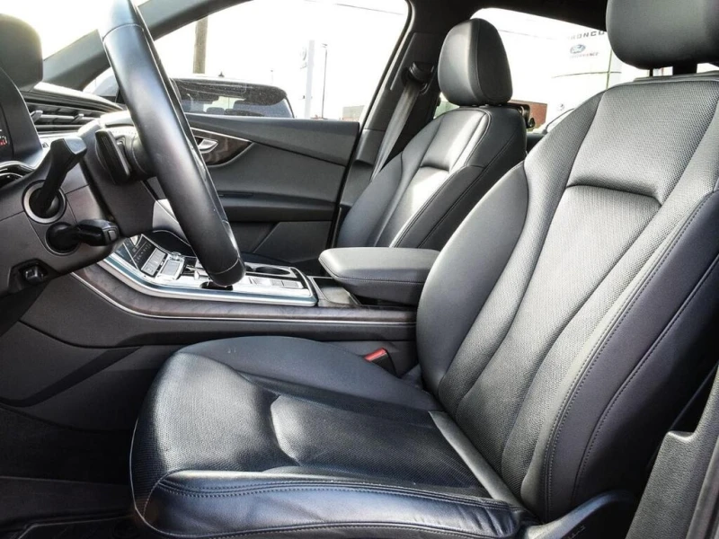 Audi Q7 * PROGRESSIVE* CARFAX * БЕЗ ПЪРВОНАЧАЛНА ВНОСКА, снимка 12 - Автомобили и джипове - 52905880