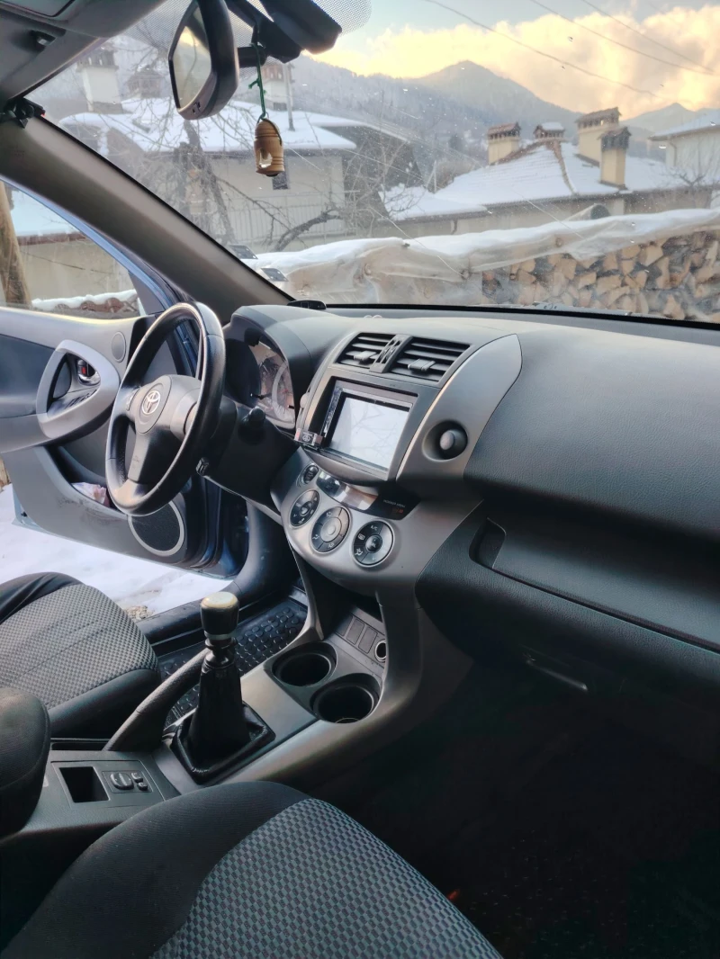 Toyota Rav4, снимка 10 - Автомобили и джипове - 53349671