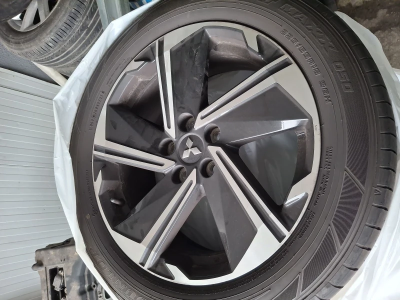 Mitsubishi Eclipse Cross 2.4 PHEV 4х4, снимка 15 - Автомобили и джипове - 53496465