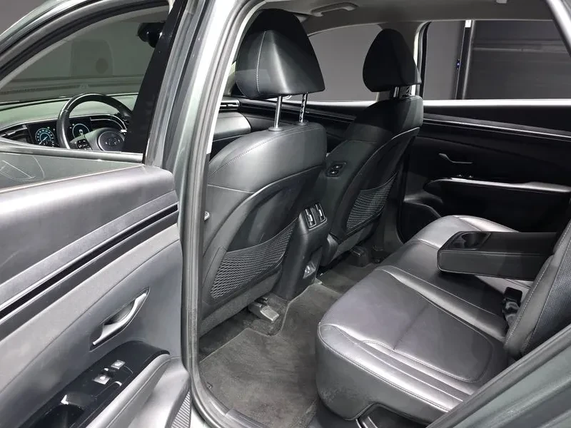Hyundai Tucson 1.6 Hybrid - САМО 30% АВАНС, снимка 11 - Автомобили и джипове - 55991560