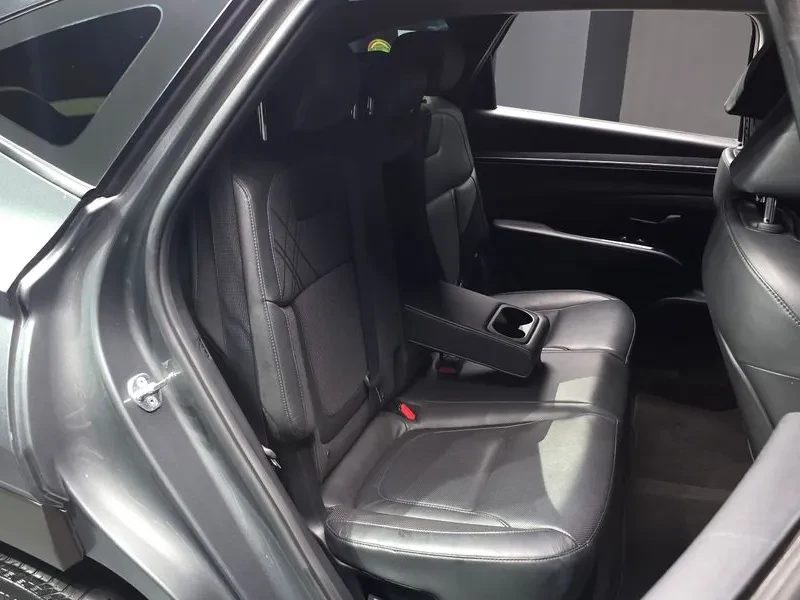 Hyundai Tucson 1.6 Hybrid - САМО 30% АВАНС, снимка 12 - Автомобили и джипове - 55991560