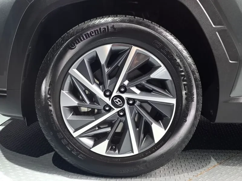 Hyundai Tucson 1.6 Hybrid - САМО 30% АВАНС, снимка 5 - Автомобили и джипове - 55991560