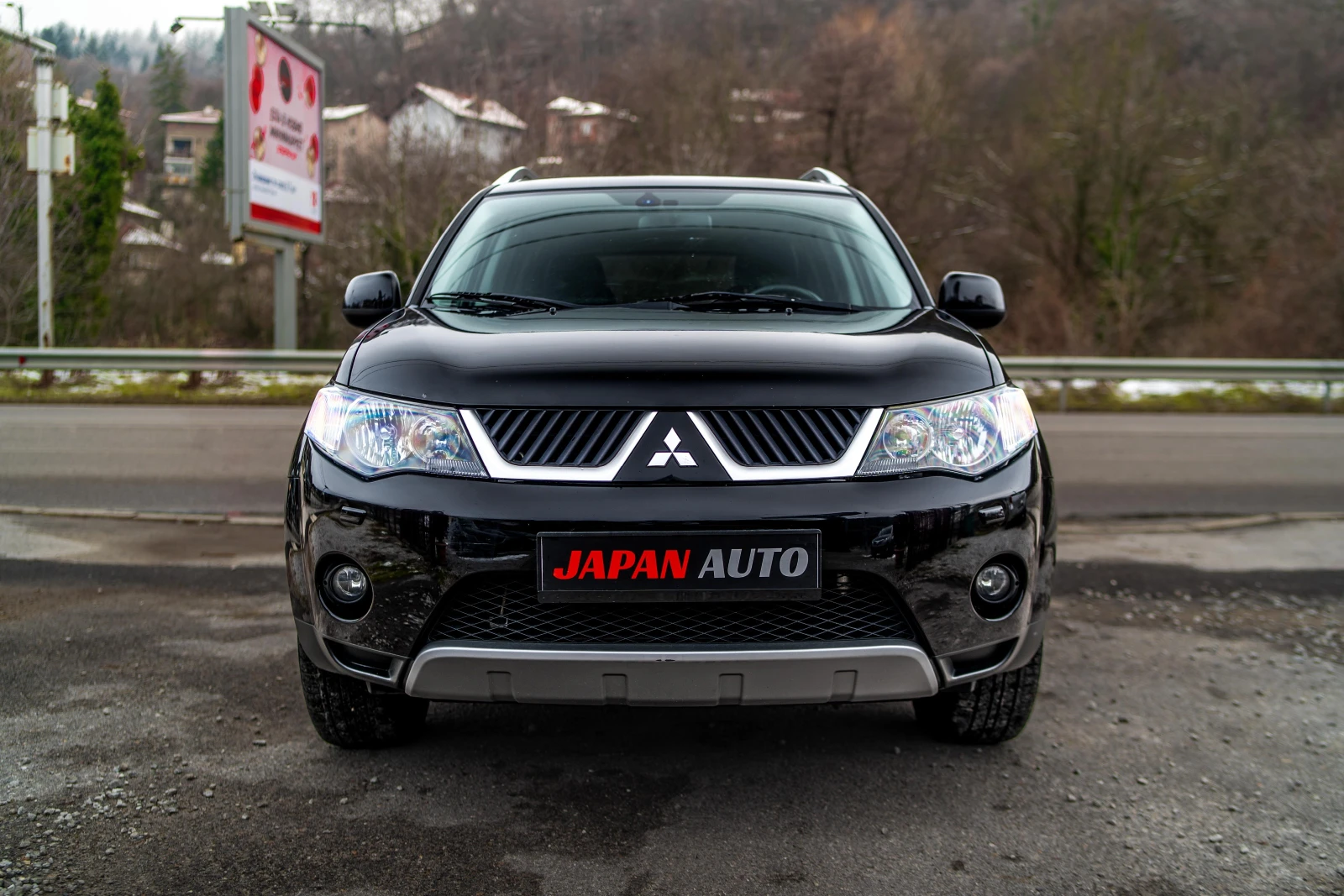 Mitsubishi Outlander 2.4i FULL! АВТОМОБИЛЪТ СЕ ПРОДАВА С ГАРАНЦИЯ - изображение 2