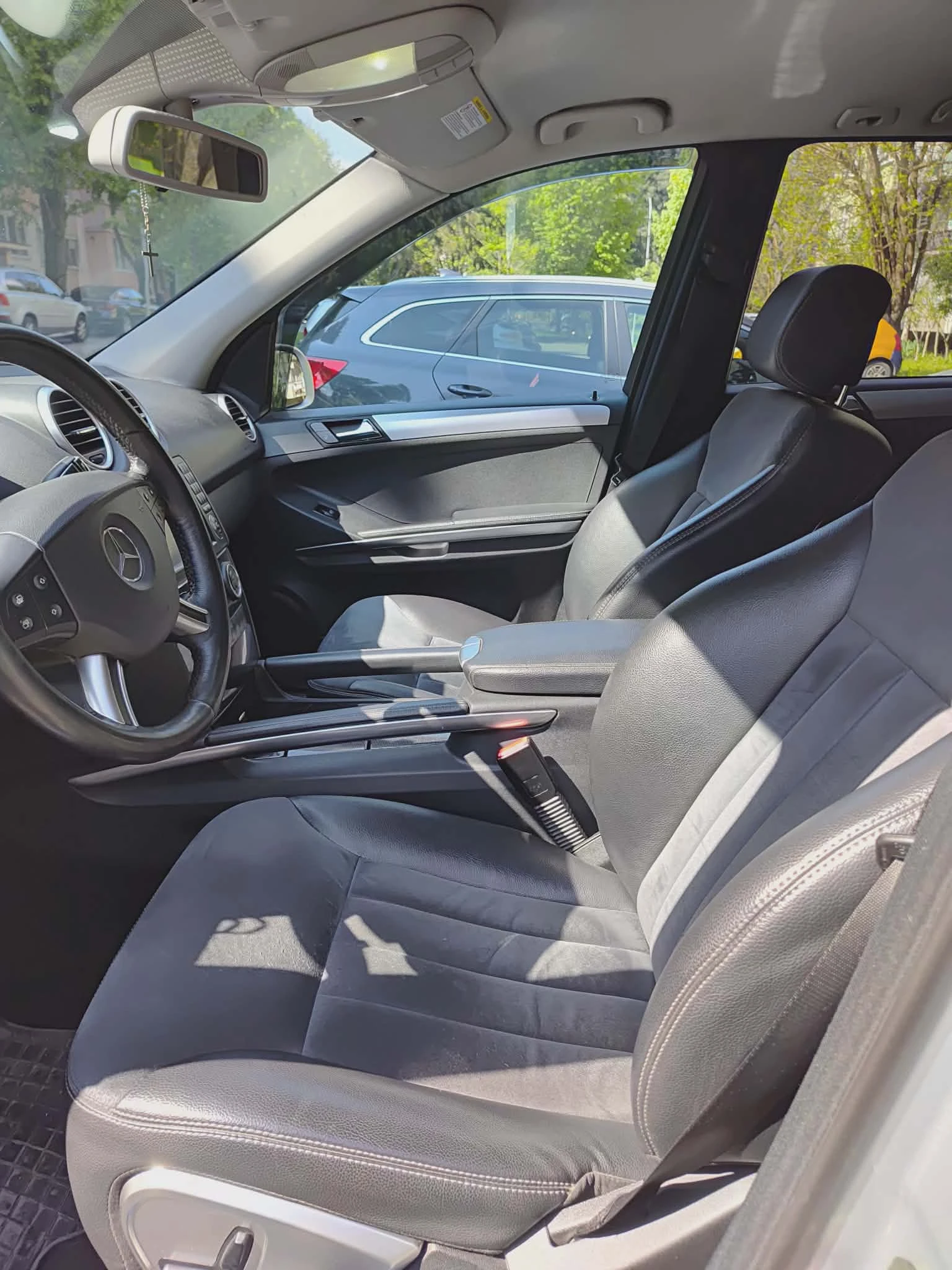 Mercedes-Benz ML 280 cdi 4matic, снимка 9 - Автомобили и джипове - 48847522