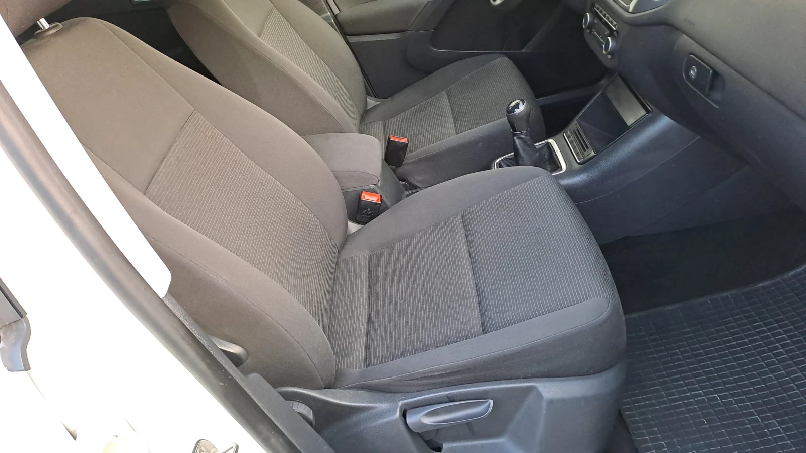 VW Tiguan FACELIFT 2.0TDI 4X4 202.000км - изображение 10