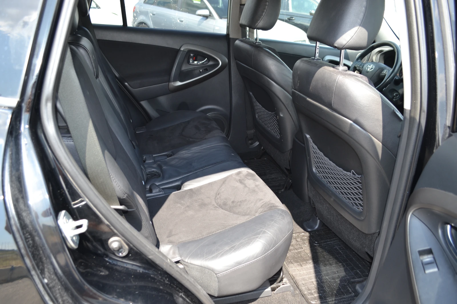 Toyota Rav4 2.2D-CAT - изображение 7