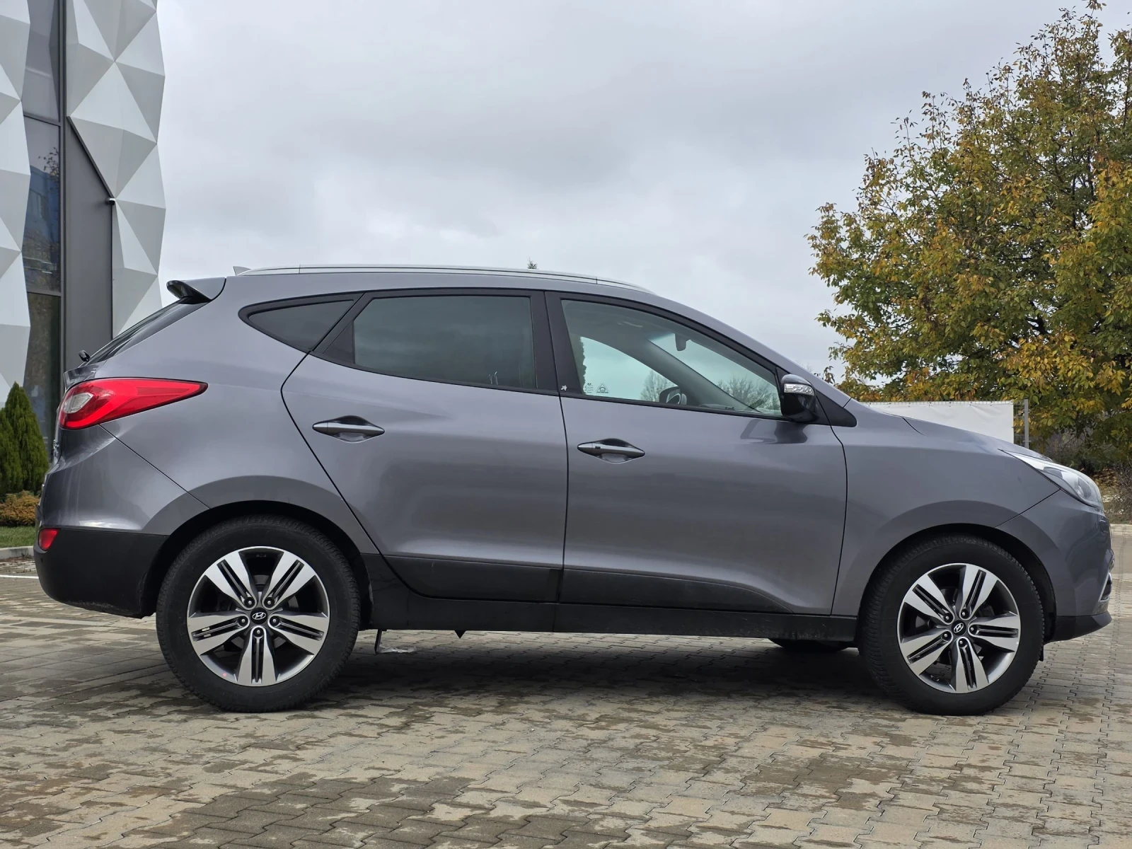 Hyundai IX35 2.0crdi 4x4 140000km - изображение 5