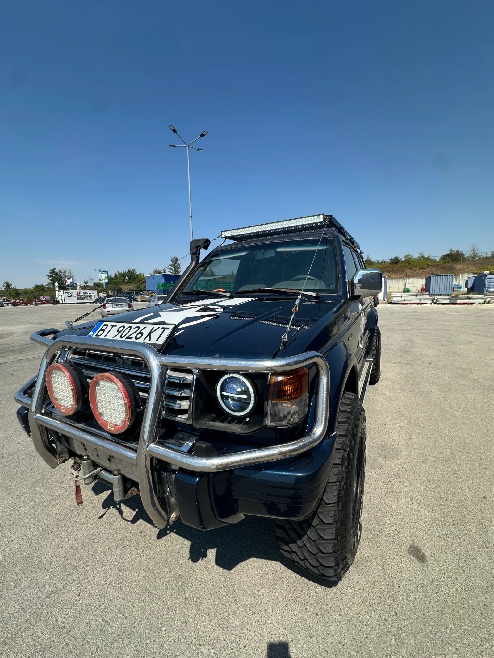 Mitsubishi Pajero, снимка 11 - Автомобили и джипове - 55704866