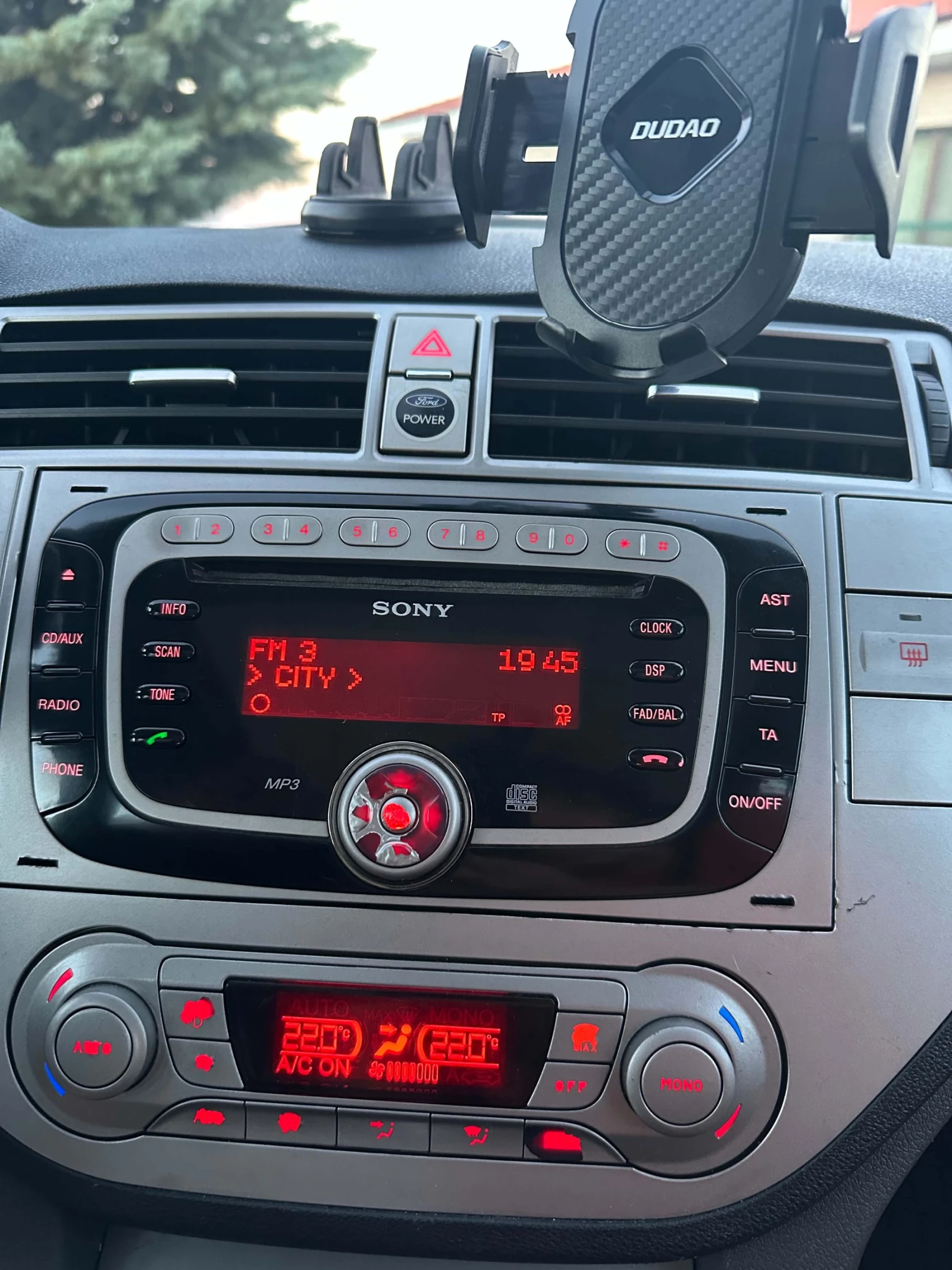 Ford Kuga 2.0TDCI, снимка 12 - Автомобили и джипове - 55964537