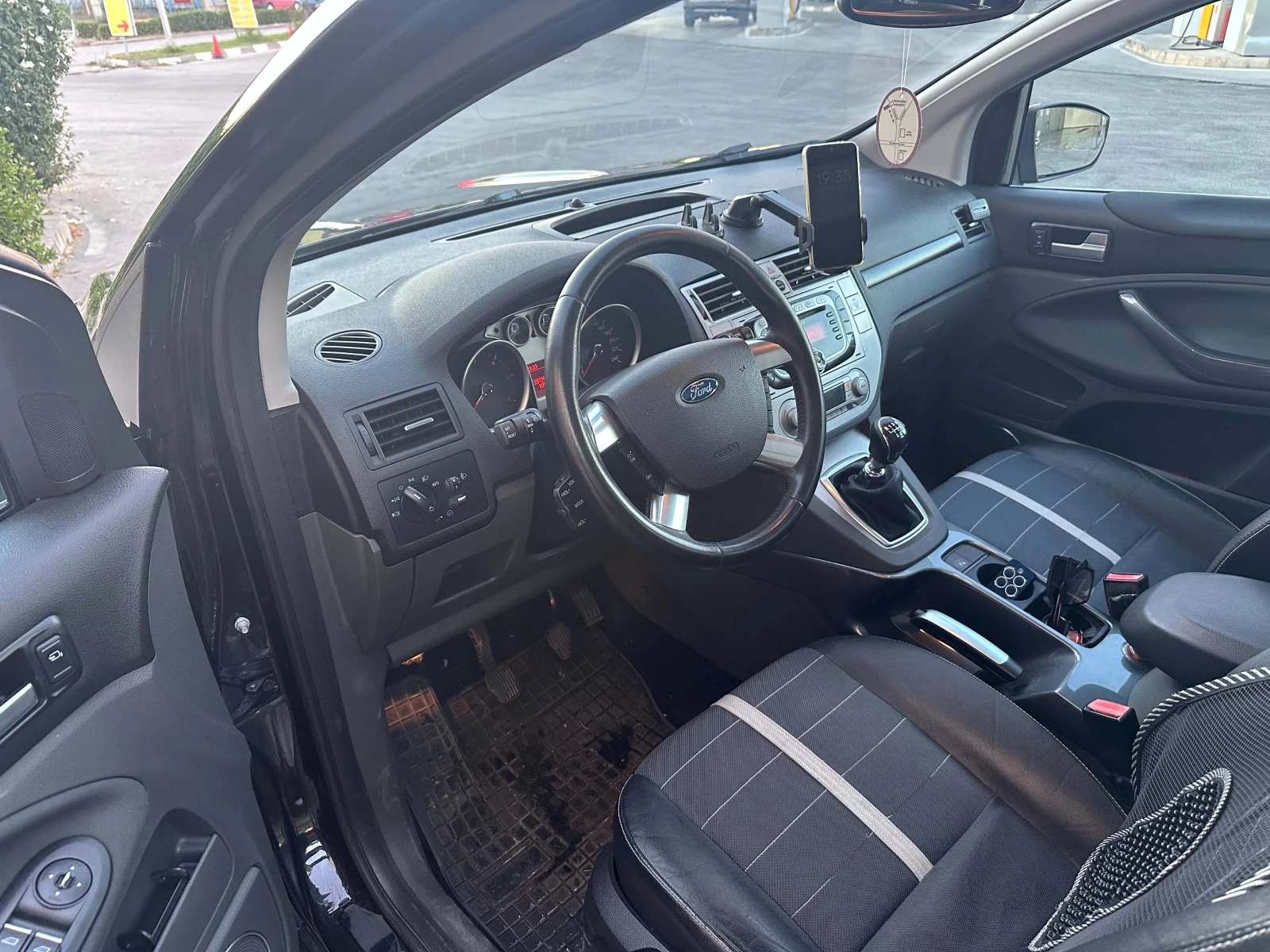 Ford Kuga 2.0TDCI, снимка 9 - Автомобили и джипове - 55964537