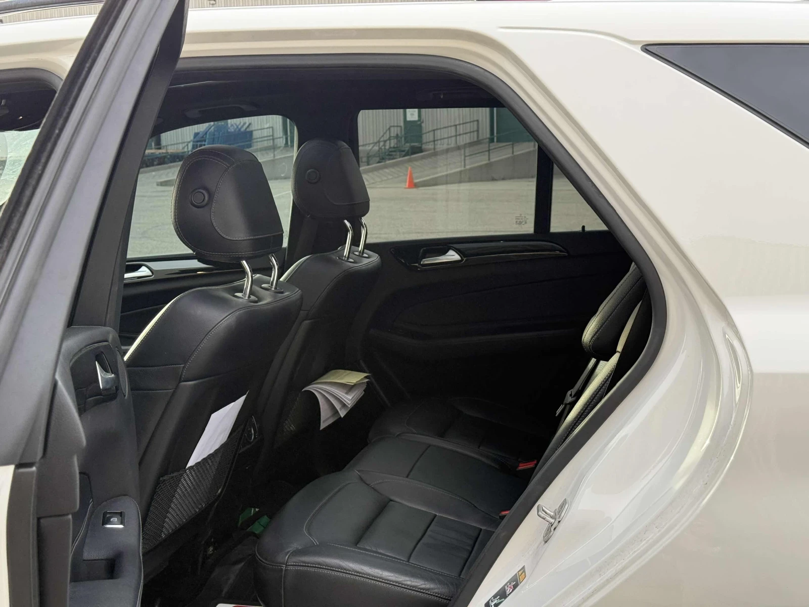 Mercedes-Benz GLE 43 AMG Pano* 360* H&K* Подгрев* , снимка 14 - Автомобили и джипове - 56248973