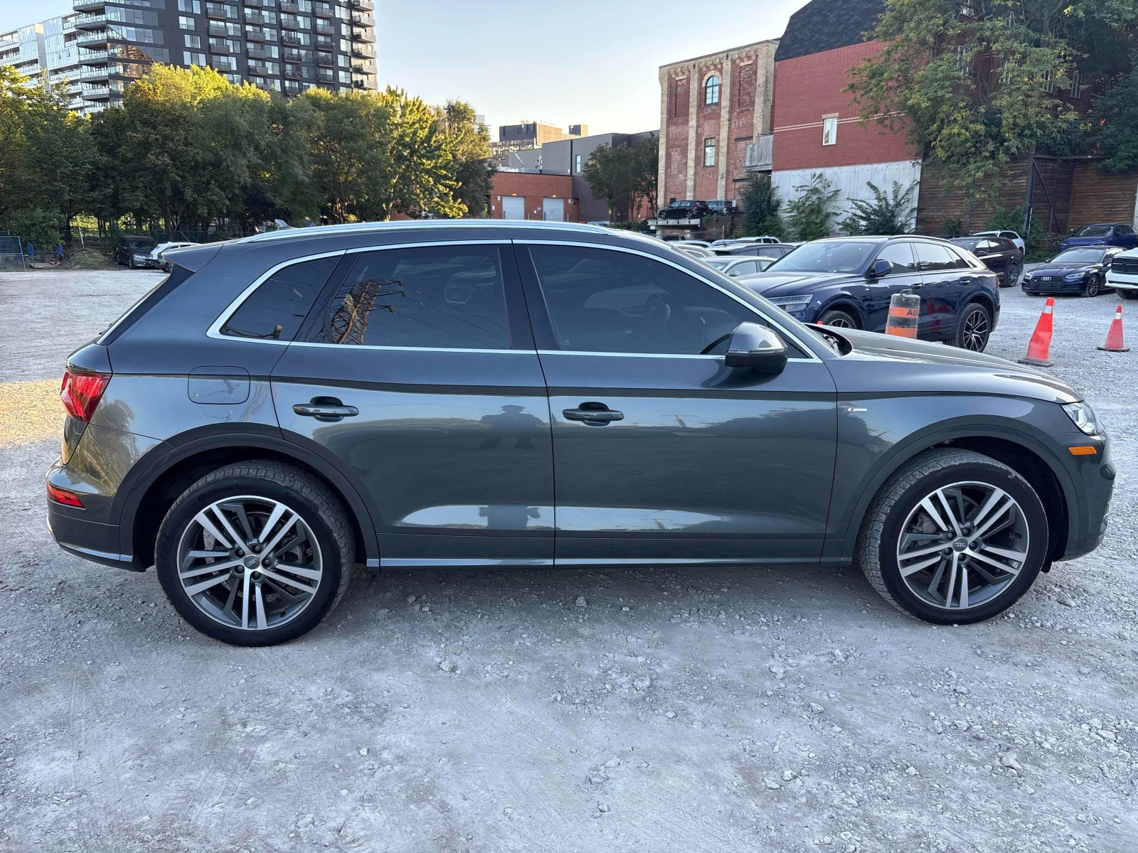 Audi Q5 TECHNIK * ��� ��������� * AWD * NAV | Mobile.bg � ����������� 3