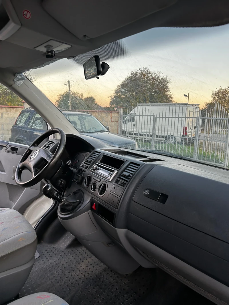 VW T5 1.9TDI, снимка 11 - Бусове и автобуси - 47724128