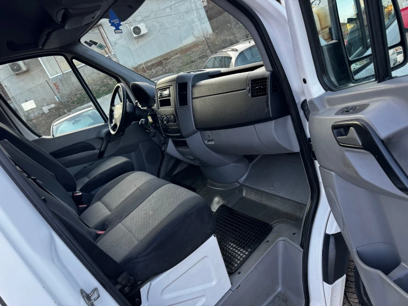 VW Crafter 2.0-136TDI* COMON RAIL* KLIMA* NOV VNOS, снимка 14 - Бусове и автобуси - 48949471