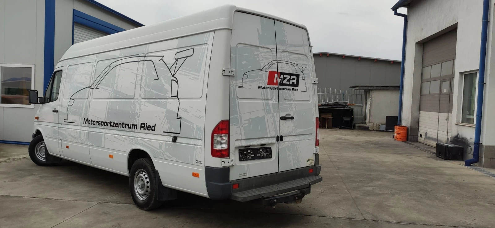 Mercedes-Benz Sprinter 316 316 Макси - изображение 4