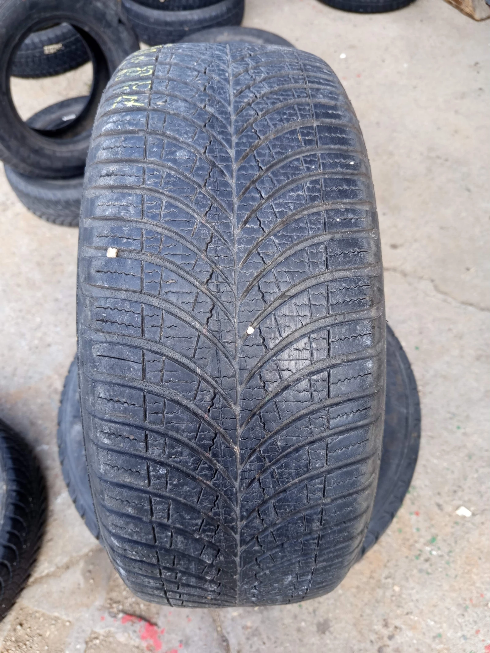 Гуми Зимни 205/50R17