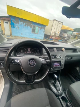VW Caddy Автоматик, снимка 16