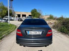 Mercedes-Benz C 320 AMG, снимка 4