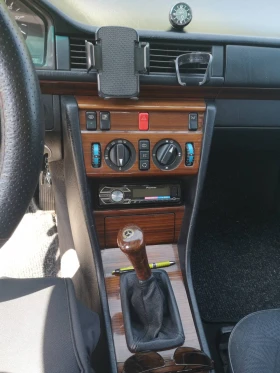 Обява за продажба на Mercedes-Benz 124 E250D ~11 000 лв. - изображение 6