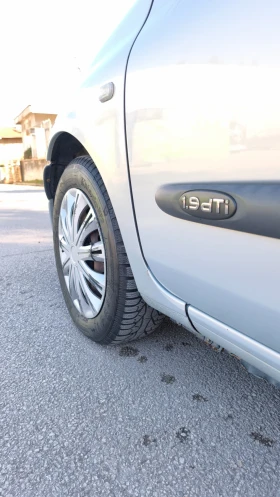 Renault Clio - 1500 € / 2933.74 лв. - 60337721 17