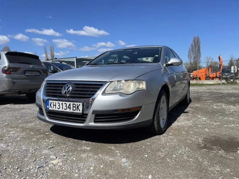 VW Passat B6 1.6FSI, снимка 1 - Автомобили и джипове - 47599658