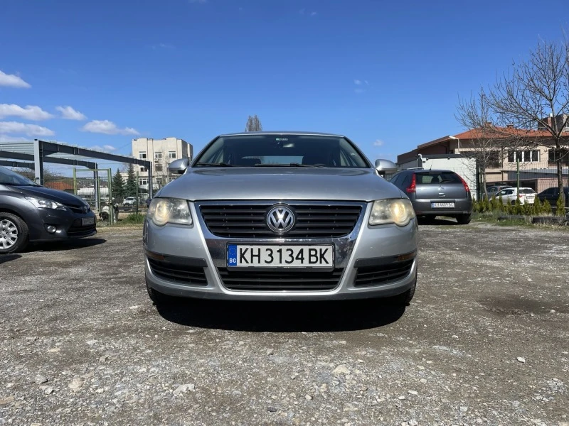 VW Passat B6 1.6FSI, снимка 3 - Автомобили и джипове - 46626217