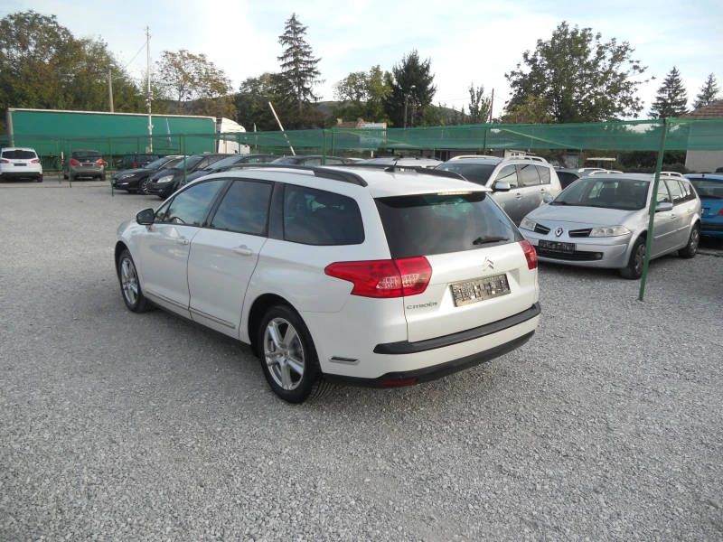 Citroen C5 2.0HDI РЕАЛНИ КИЛОМЕТРИ БЯЛА ПЕРЛА, снимка 3 - Автомобили и джипове - 47524699