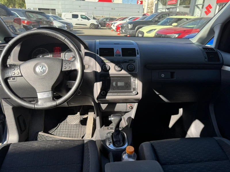 VW Touran 1.9TDI, снимка 12 - Автомобили и джипове - 47968151