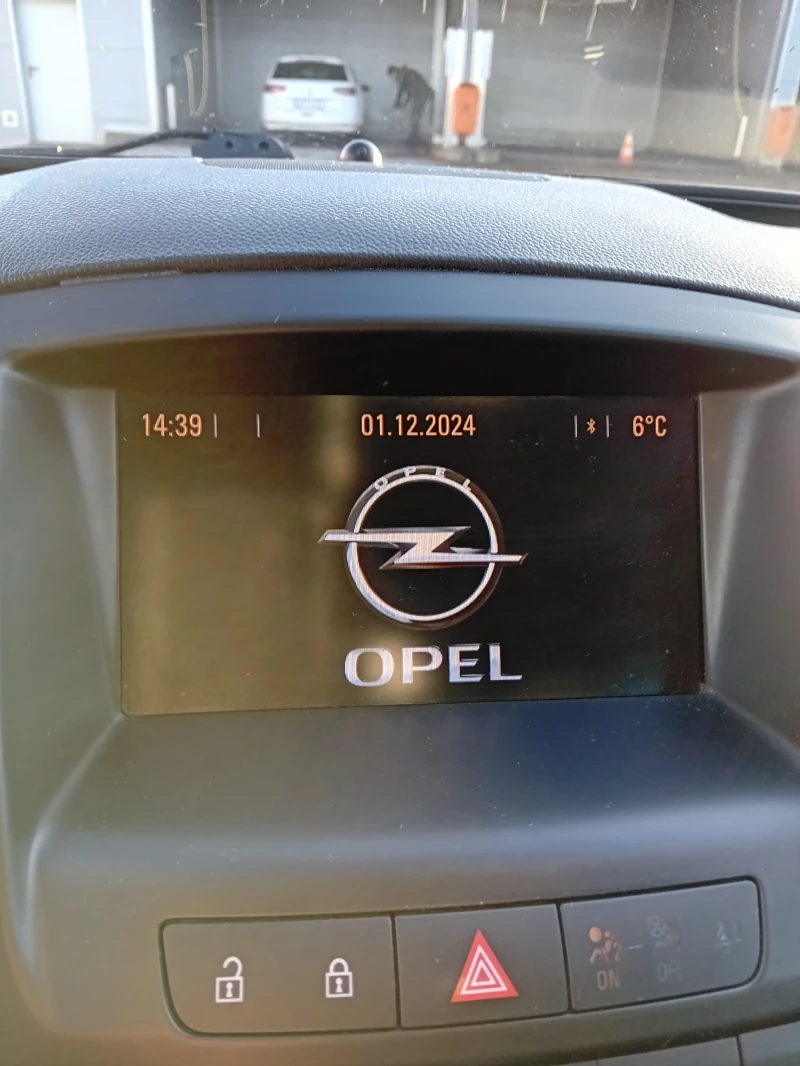 Opel Insignia, снимка 5 - Автомобили и джипове - 48459213