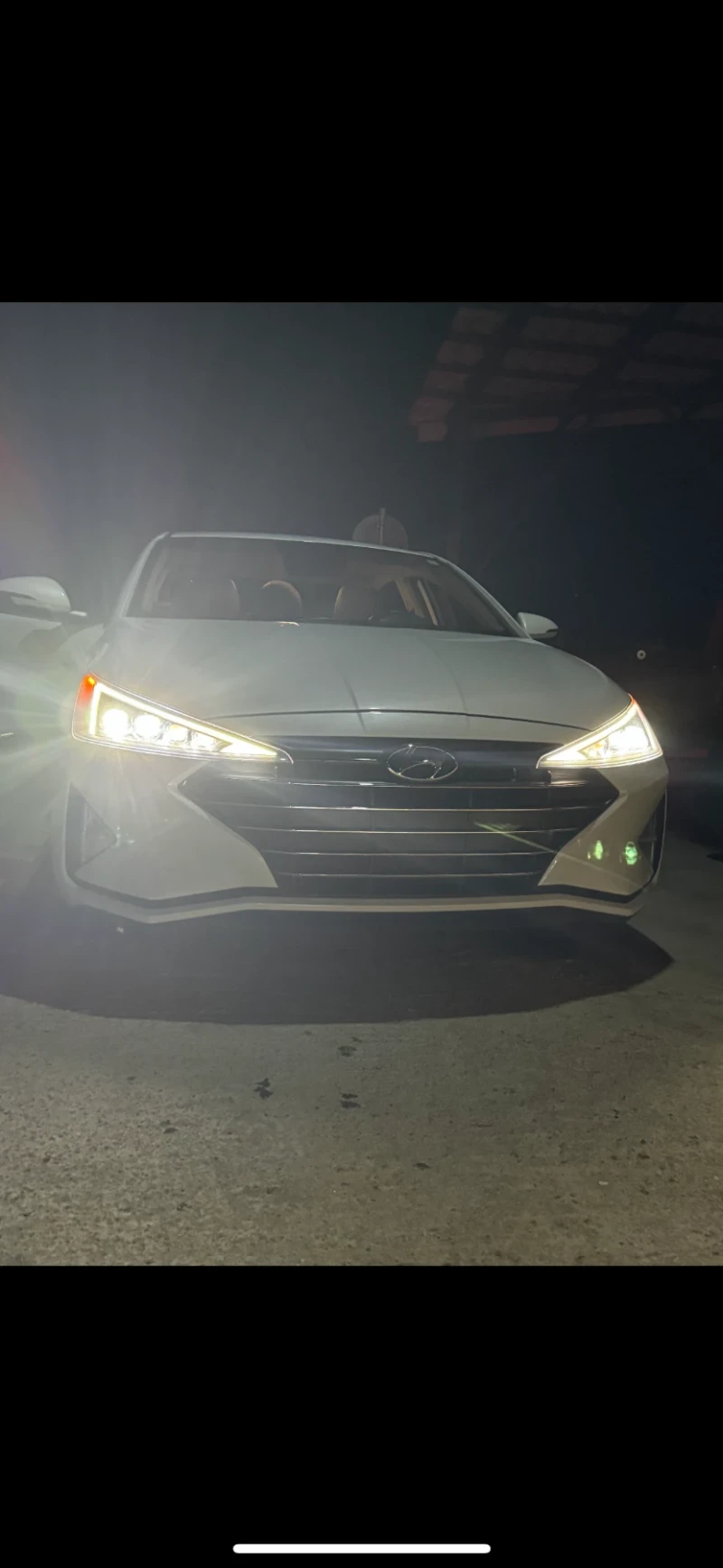 Hyundai Elantra 2.0 , снимка 8 - Автомобили и джипове - 52575766