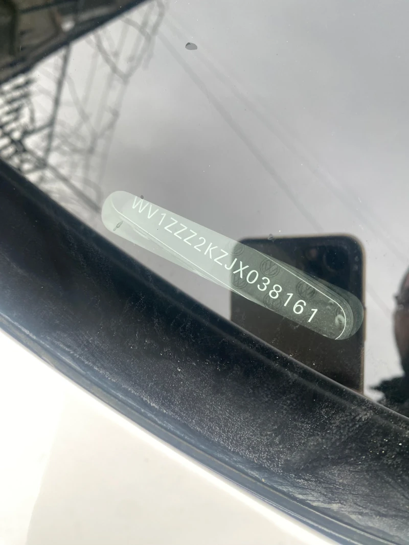 VW Caddy Автоматик, снимка 17 - Автомобили и джипове - 53030763