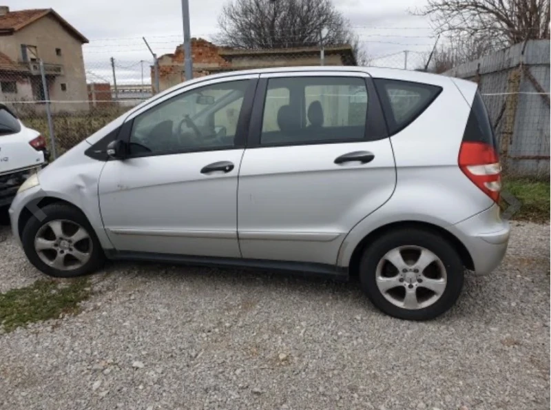 Mercedes-Benz A 180, снимка 2 - Автомобили и джипове - 53295381