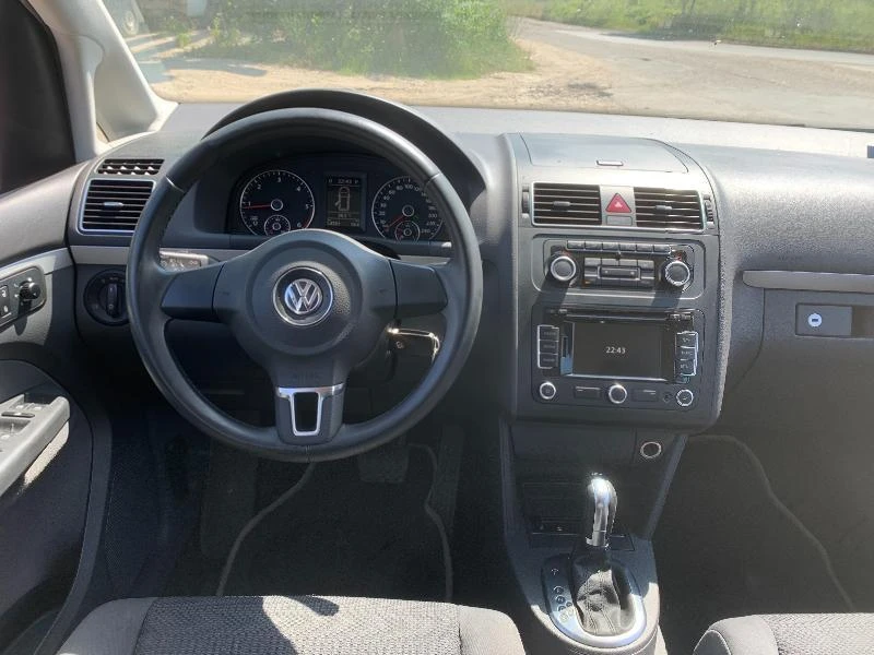 VW Touran 54200 Км DSG , снимка 10 - Автомобили и джипове - 33505327