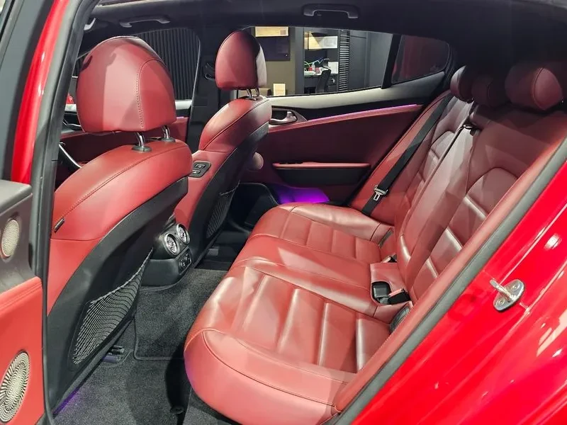 Kia Stinger 2.0T 2WD PLATINUM, снимка 12 - Автомобили и джипове - 56305041