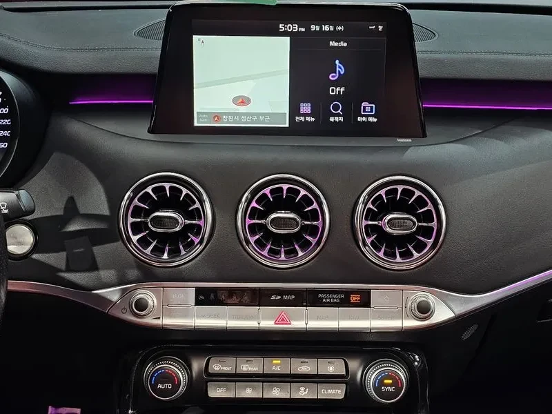 Kia Stinger 2.0T 2WD PLATINUM, снимка 14 - Автомобили и джипове - 56305041