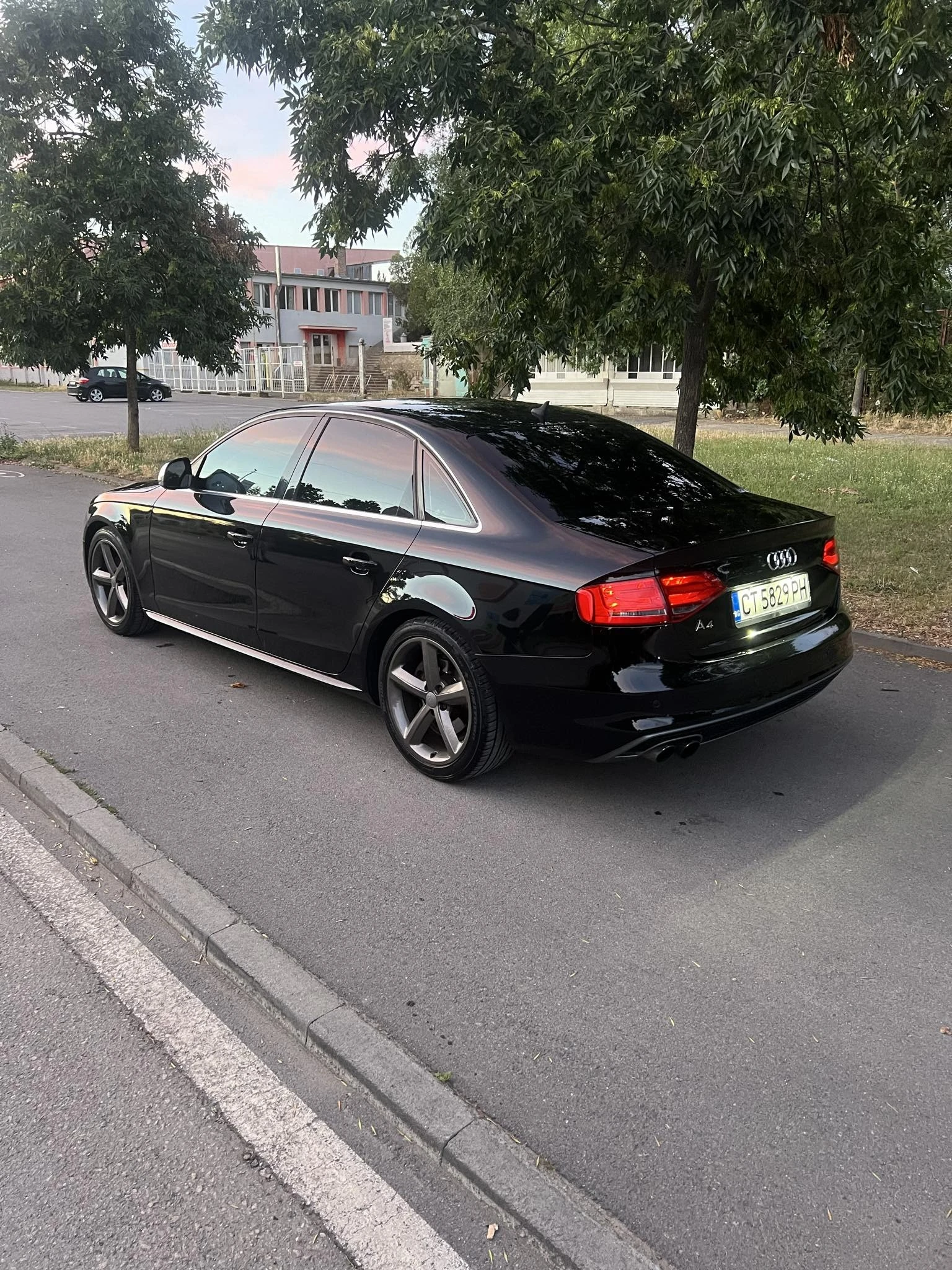 Audi A4 2.0T - изображение 3