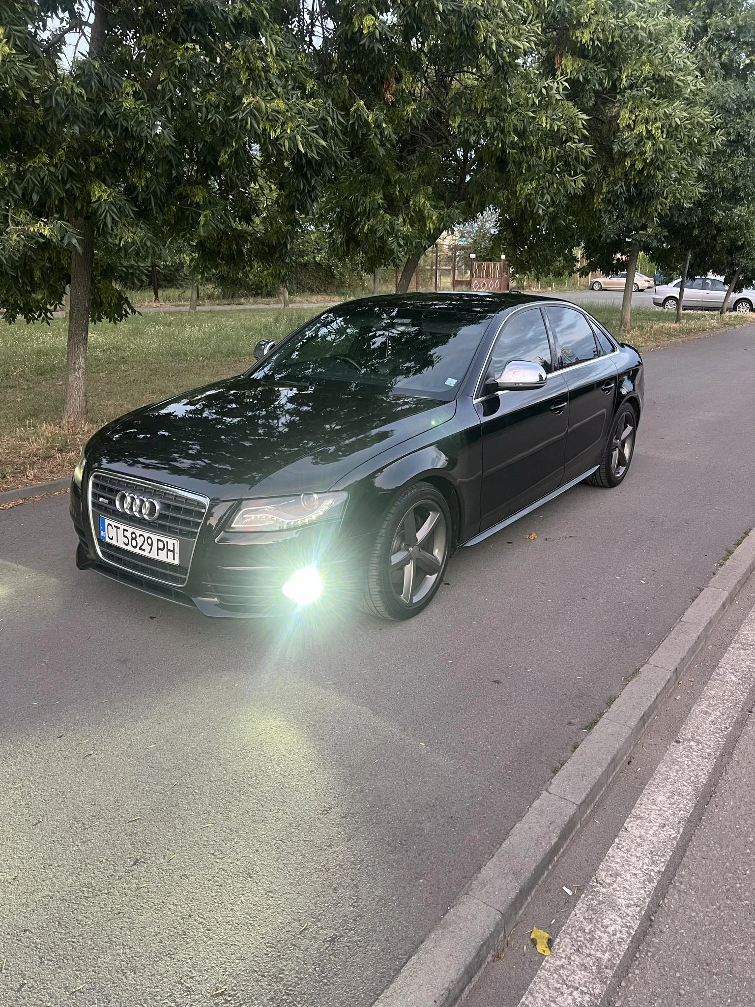 Audi A4 2.0T - изображение 4