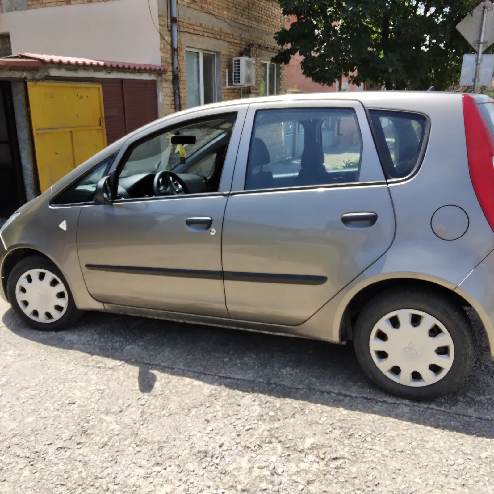 Mitsubishi Colt 1, 5 dci - изображение 4