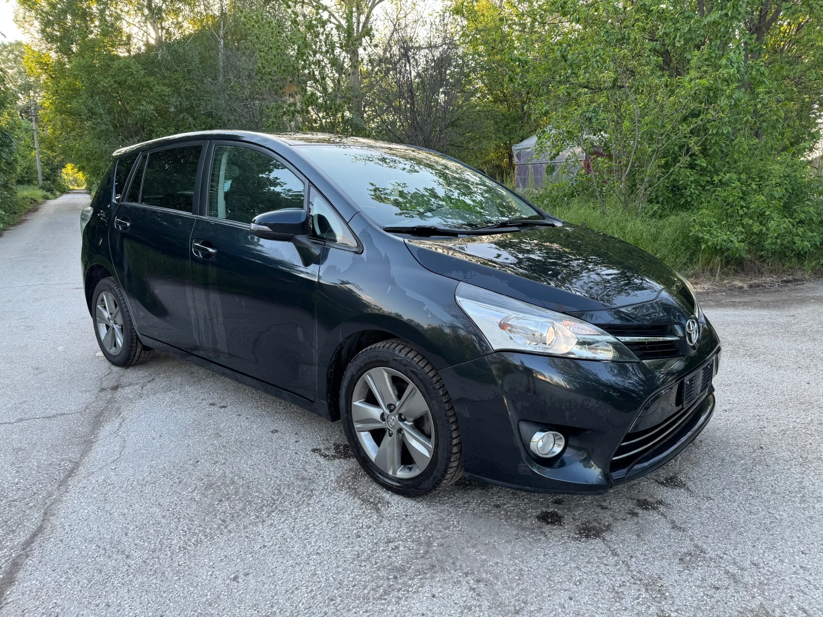 Toyota Verso 1.6D/6+ 1/Нави/Кам/2кл/6-ск/Сервизна История/Автоп - изображение 6