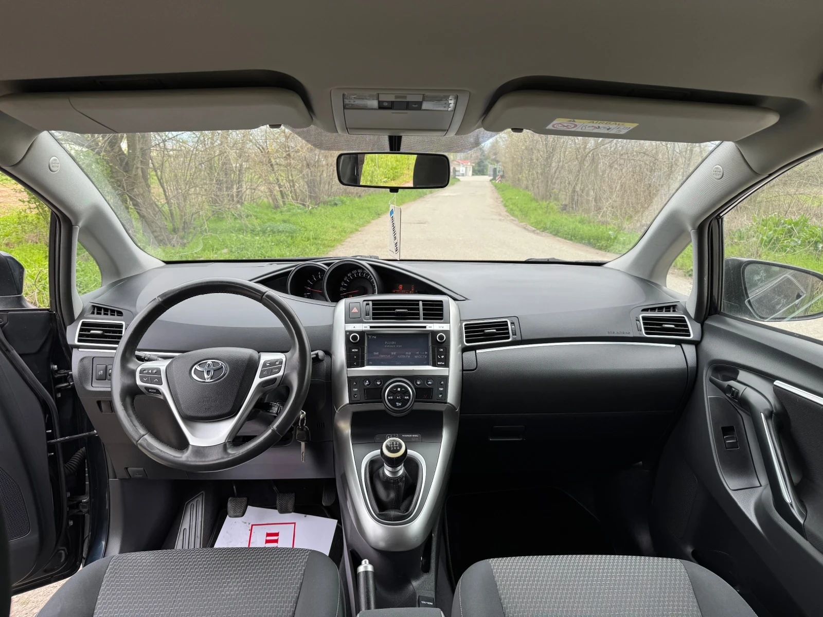 Toyota Verso 1.6D/6+ 1/Нави/Кам/2кл/6-ск/Сервизна История/Автоп - изображение 9