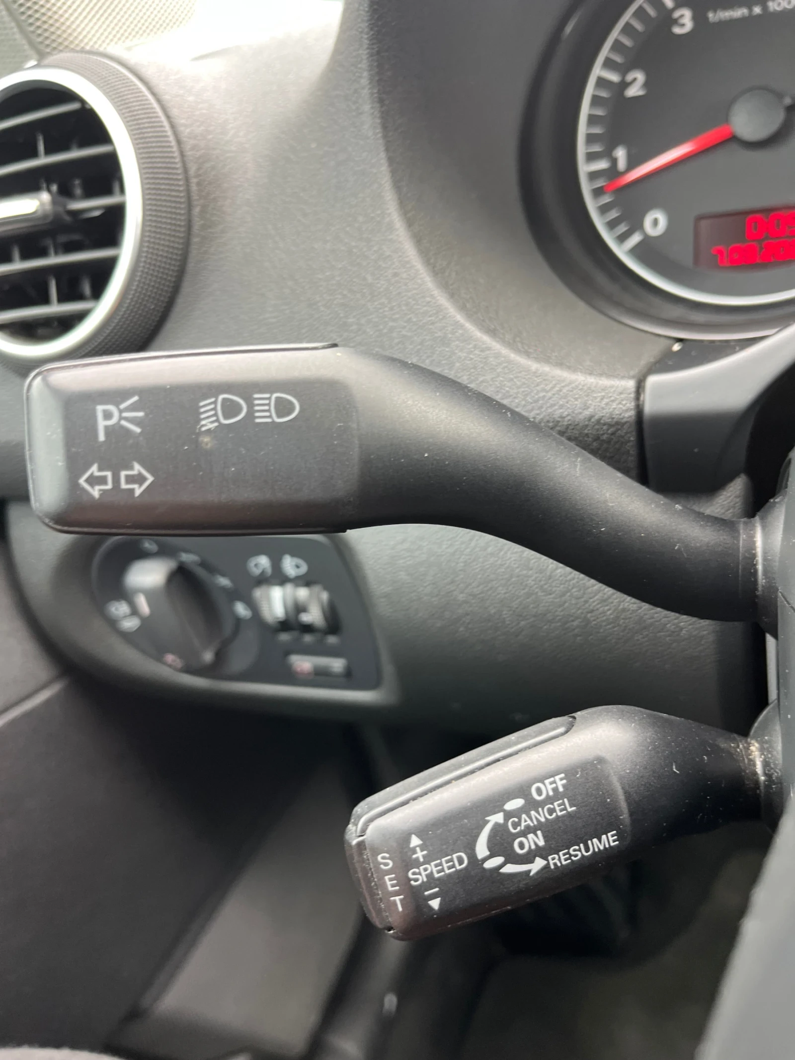 Audi A3 Sportback 1.4TFSI - изображение 8